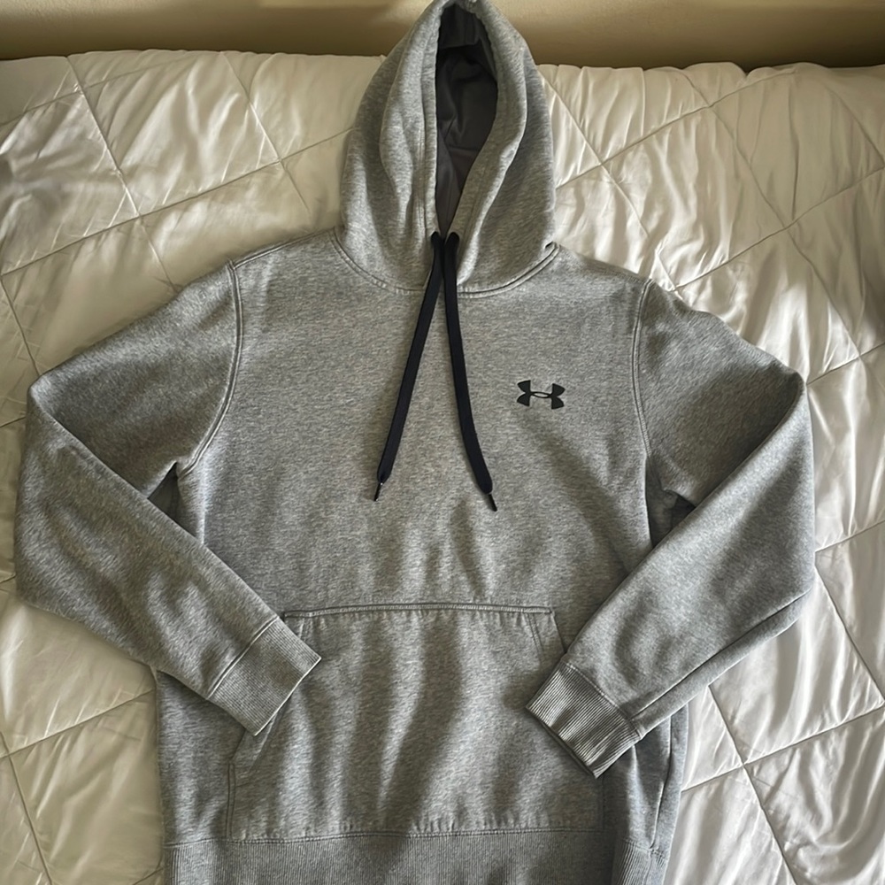 Grey Under Armour Sweater/Hoodie